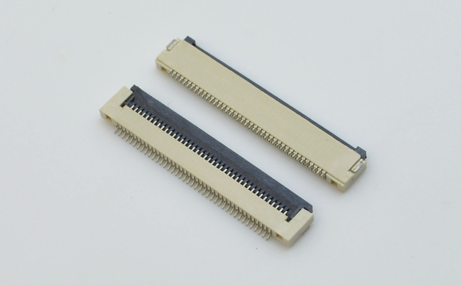 FPC/FFC插座0.5mm间距H1.5mm翻盖式下接连接器